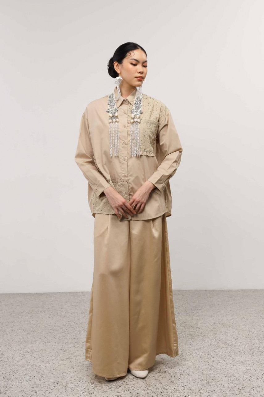 Khaki