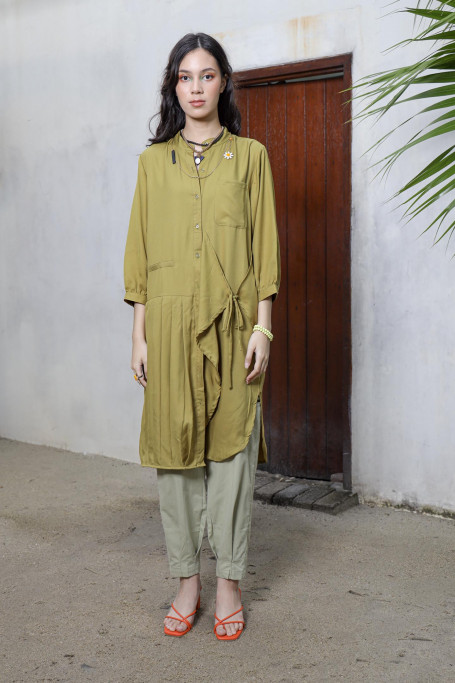 Amber green